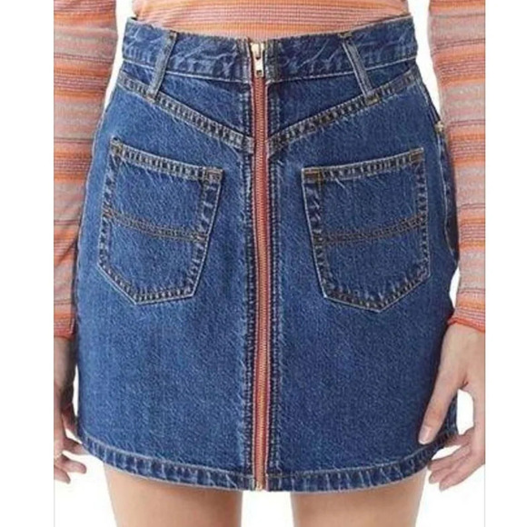 Urban Outfitters BDG Denim Red Zip Front Mini Skirt Size S - Picture 1 of 6